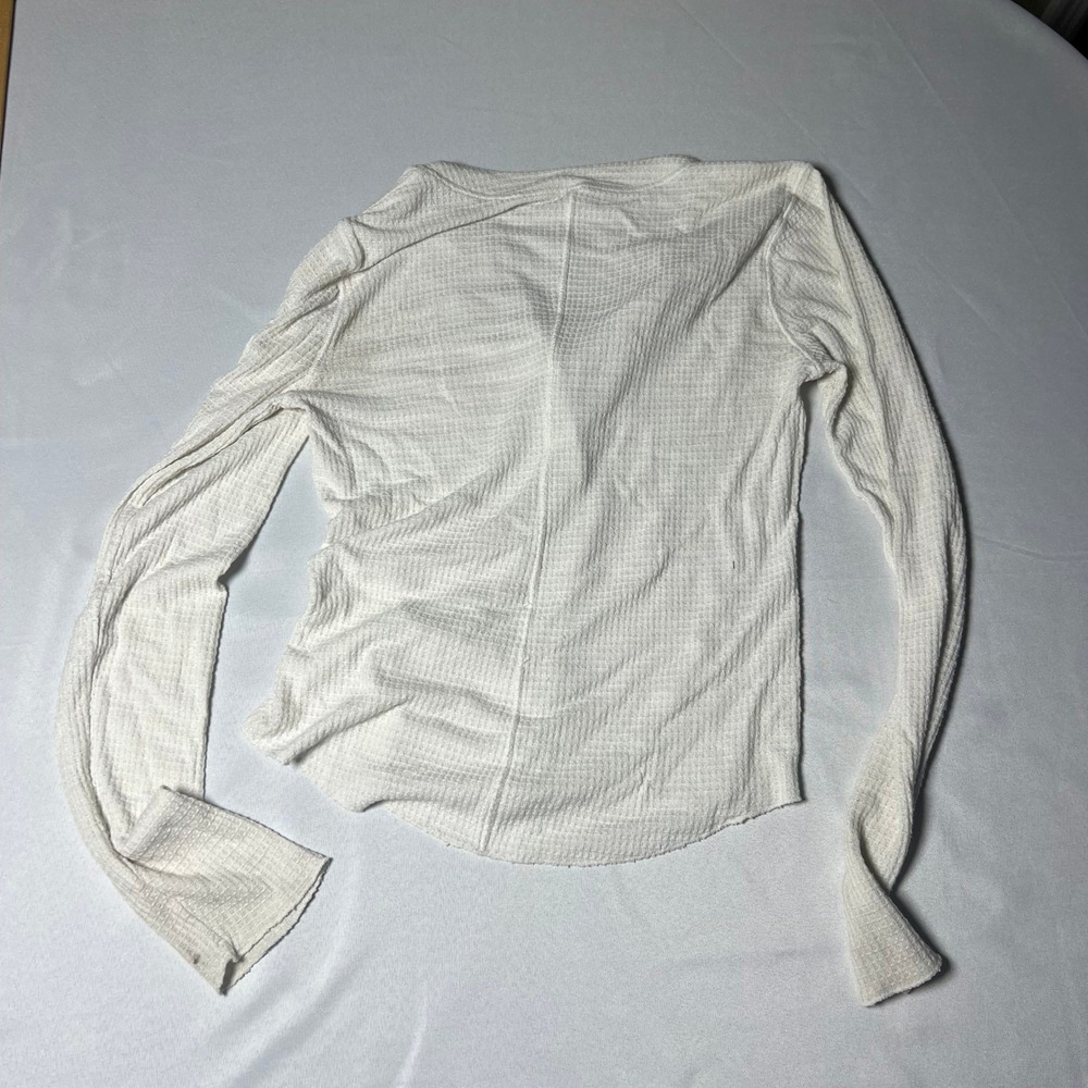 Free People White‎ Waffle Henley Knit Long Sleeve Button Up Shirt Top Women's L - Picture 4 of 6